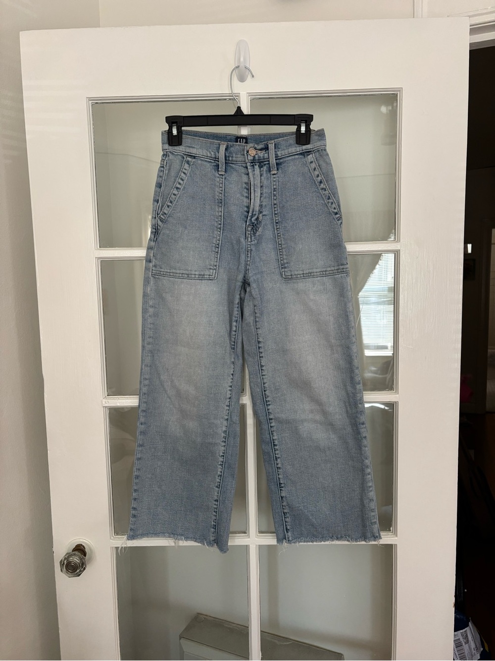 GAP Light Blue Wide-Leg Cropped Jeans Size 25